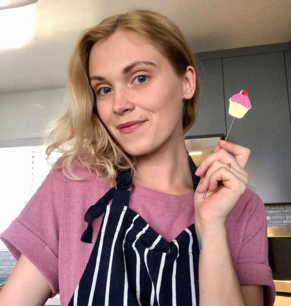 Eliza Taylor (instagram.com/elizajaneface)