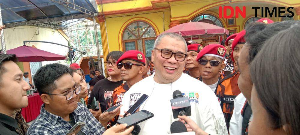 Wakil Ketua Umum Partai Nasional Demokrat (NasDem), Ahmad Ali di sela-sela kampanye AMIN di Pekanbaru, Riau. (IDN Times/Santi Dewi)
