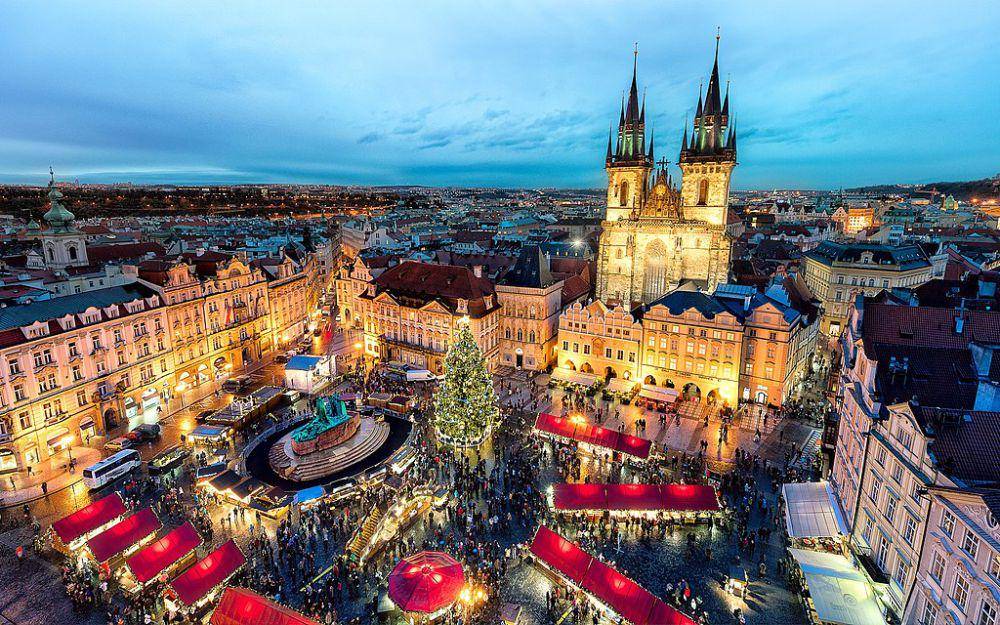 ilustrasi Natal di Praha (commons.wikimedia.org/Victor Porof)