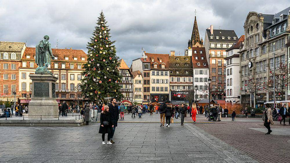 ilustrasi Natal di Strasbourg (commons.wikimedia.org/Jorge Franganillo)