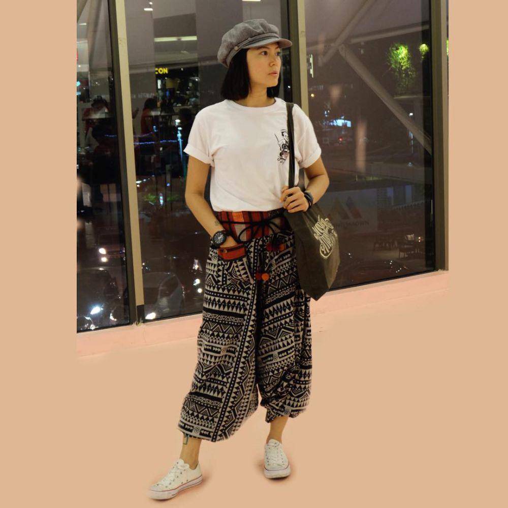 gaya etnik ala Poppy Sovia (instagram.com/popsovia)