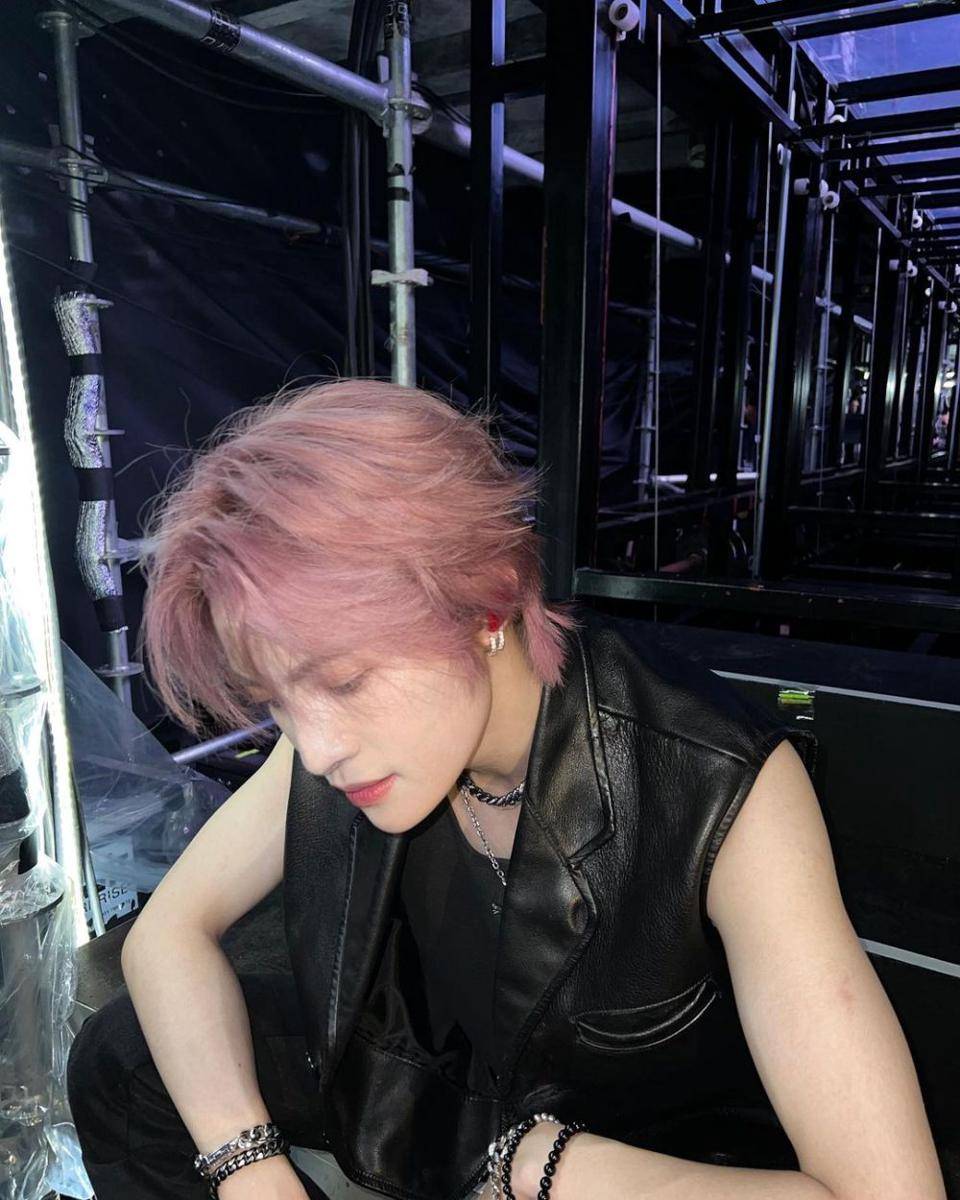 warna rambut ala Yangyang WayV (instagram.com/yangyang_x2)