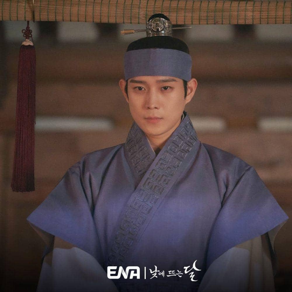 potret Kim Young Dae di drakor Moon in the Day (instagram.com/channel.ena.d)