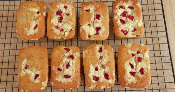 Resep Strawberry Cheese Crumble Cake ala Luvita Ho, Anti Gagal!