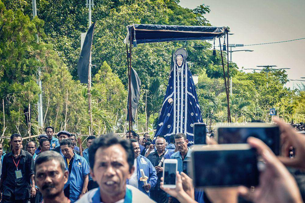 tradisi Semana Santa di Larantuka (commons.wikimedia.org/Alfonso_Giostanov)