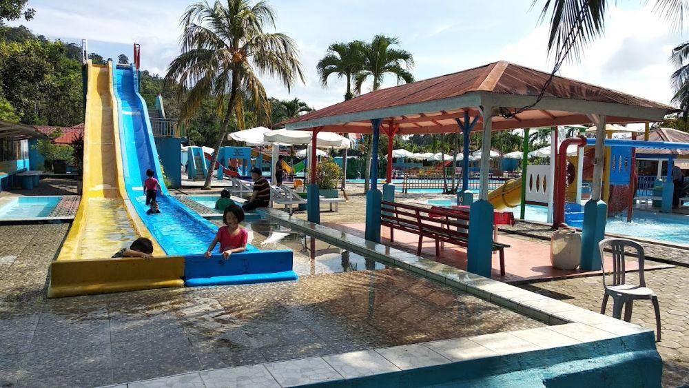 Waterboom Agro Wisata Palopo (google.com/Jamal Palopo)