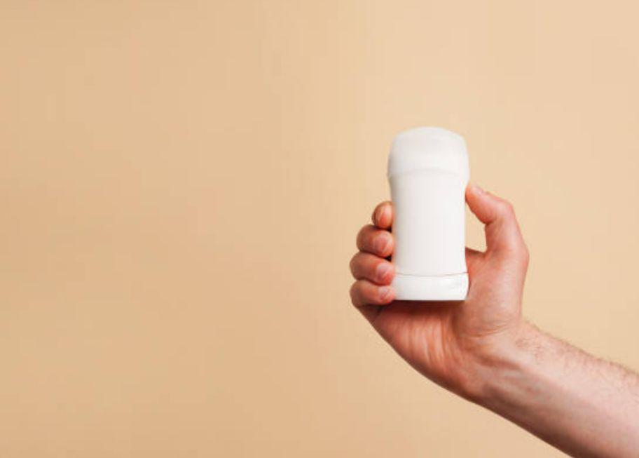 4 Rekomendasi Deodorant Stick yang Efektif Hilangkan Bau Ketiak