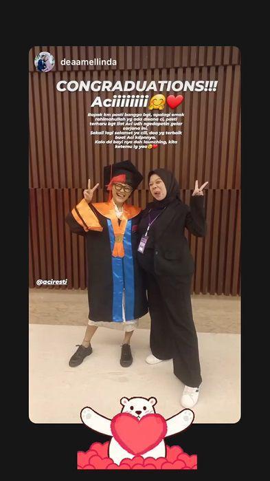 potret wisuda Aci Resti (instagram.com/aciresti)