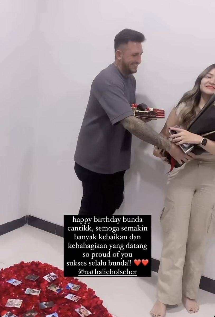 potret romantis Ladislao rayakan ulang tahun ke-31 Nathalie Holscher (Instagram.com/luthfiadiv_)