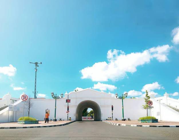 Plengkung Gading (Dinas Pariwisata Daerah Istimewa Yogyakarta)
