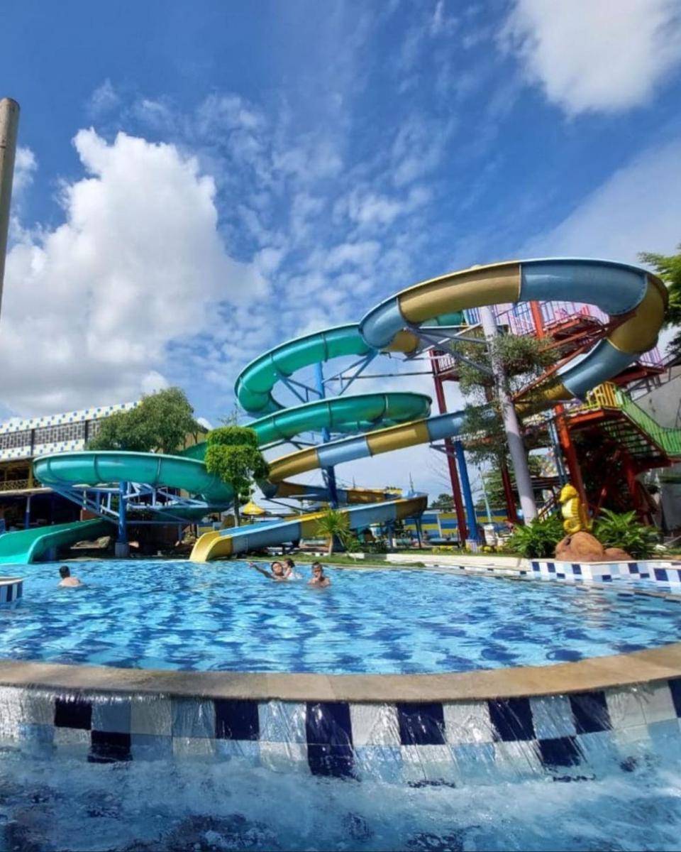 Royal Water Adventure (instagram.com/hargamenu_)