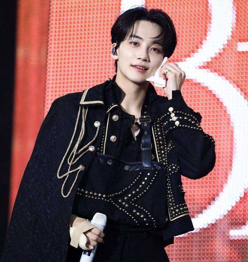 potret Jeonghan Seventeen (instagram.com/jeonghaniyoo_n)