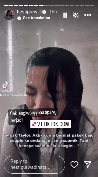 potret Hesti Purwadinata dan Edo Borne cosplay jadi Jeng Yah (instagram.com/hestipurwadinata)