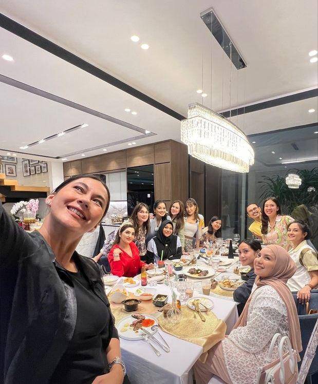 Ulang tahun titi kamal (Instagram.com/titi_kamall)