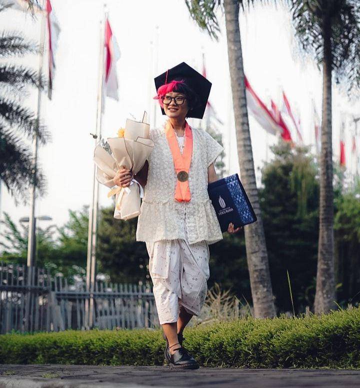 Aci resti wisuda (Instagram.com/@aciresti)