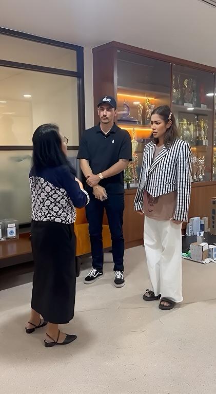 potret Jessica Iskandar ambil rapor El Barack (instagram.com/inijedar)