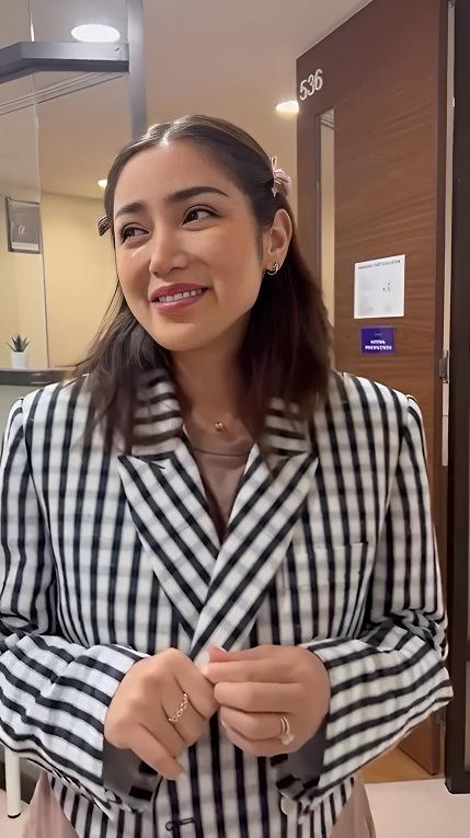 potret Jessica Iskandar ambil rapor El Barack (instagram.com/inijedar)