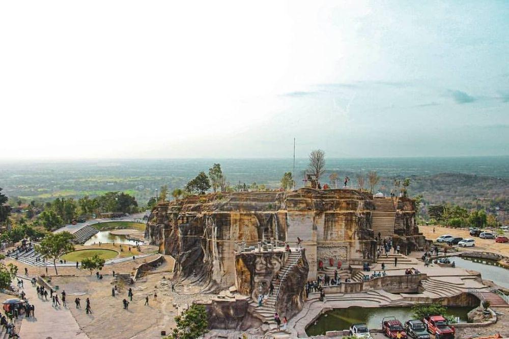 Tebing Breksi Jogja (instagram.com/eksotika_jogja)