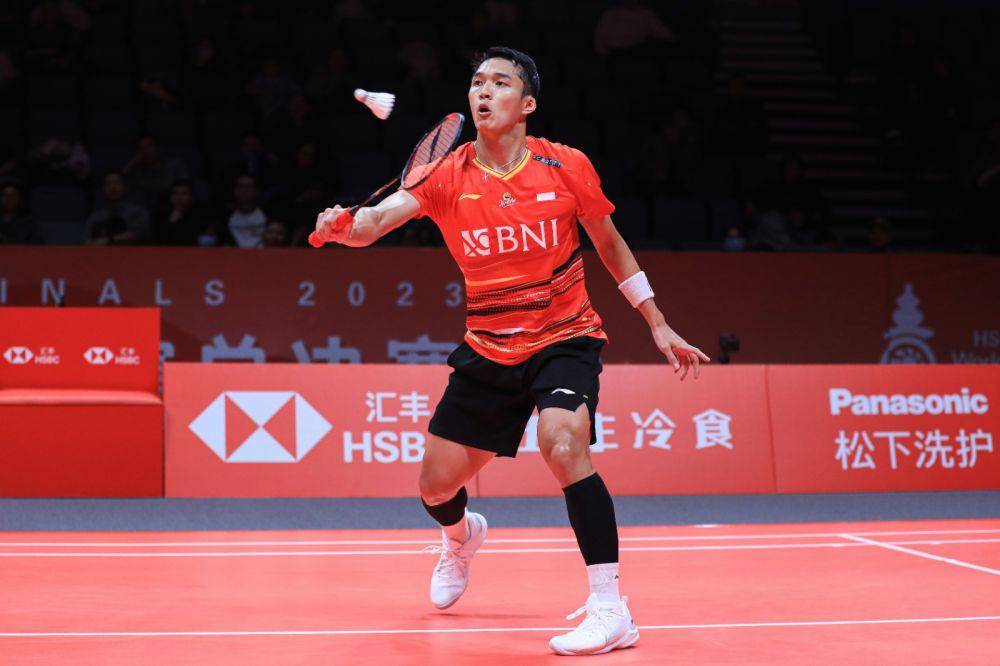 Jonatan Christie di laga pertama babak penyisihan grup BWF World Tour Finals 2023 (dok. PP PBSI)