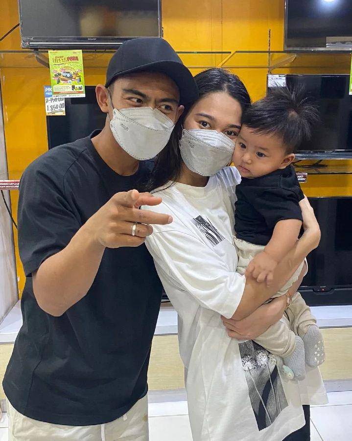 Azizah Salsha ikut pulang kampung Pratama Arhan (tiktok.com/@kajavvi)