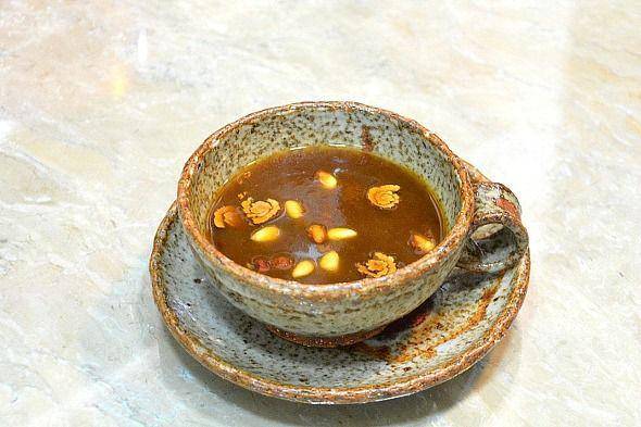 Ilustrasi jujube ginger tea khas Korea (matzzang.net)