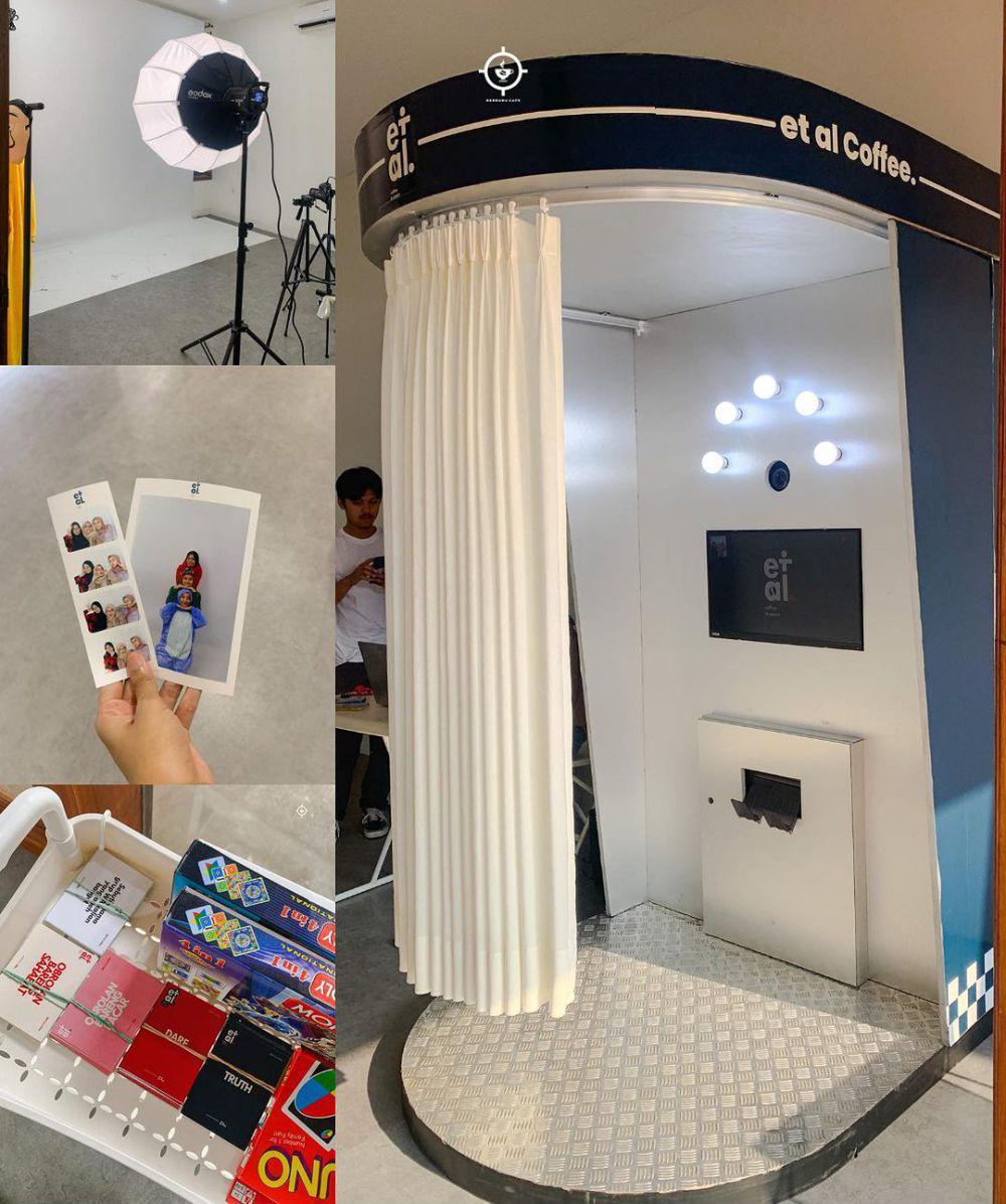 Fasilitas Photobox dan Self Photo di Et Al Coffee(instagram.com/berburucafe)