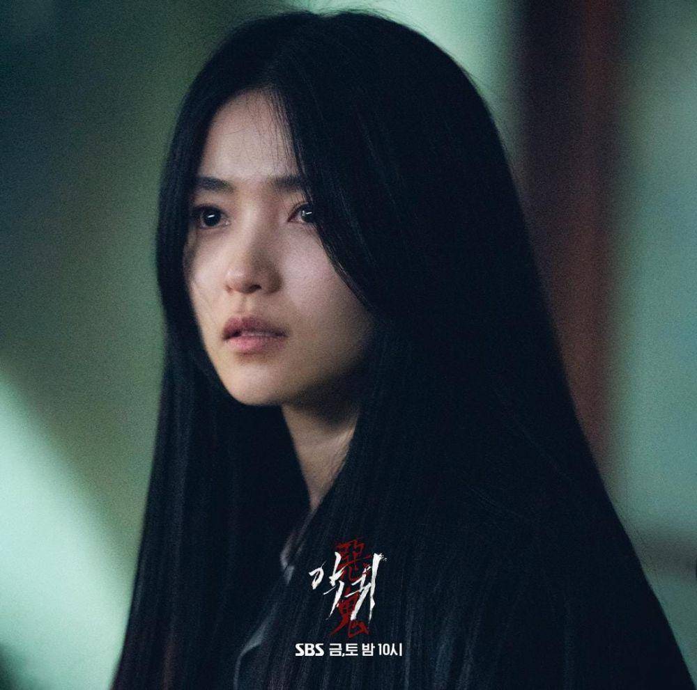 Kim Tae Ri di drama Revenant (instagram.com/sbsdrama.official)
