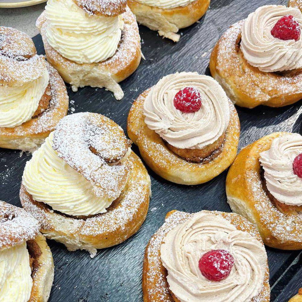Kue khas swedia, semla (Instagram.com/scandikitchen)