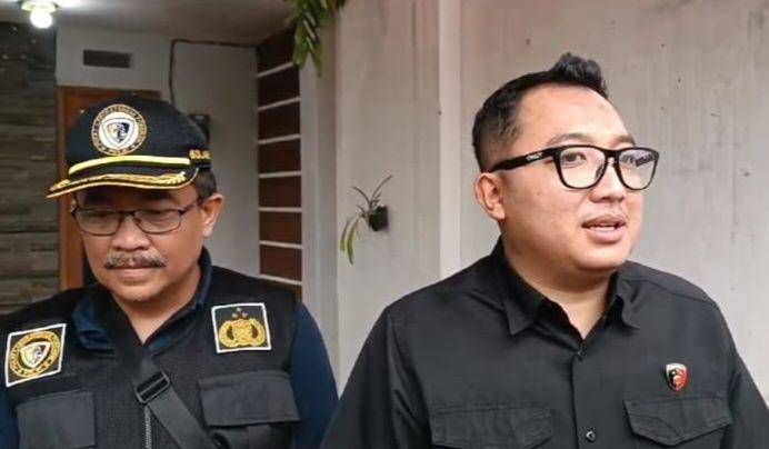 Kasatreskrim Polres Malang, AKP Gandha Syah Hidayat (kanan). (IDN Times/Rizal Adhi Pratama)