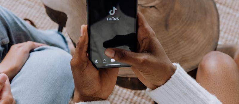 Foto App TikTok(pexels.com/cottonbro studio)