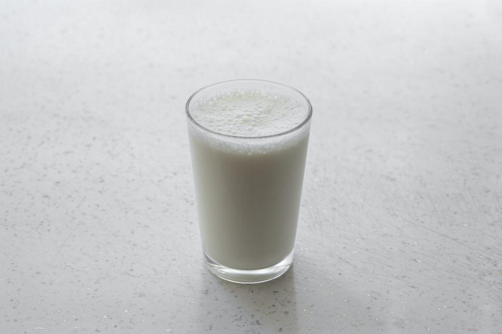 ilustrasi susu (unsplash.com/engin akyurt)