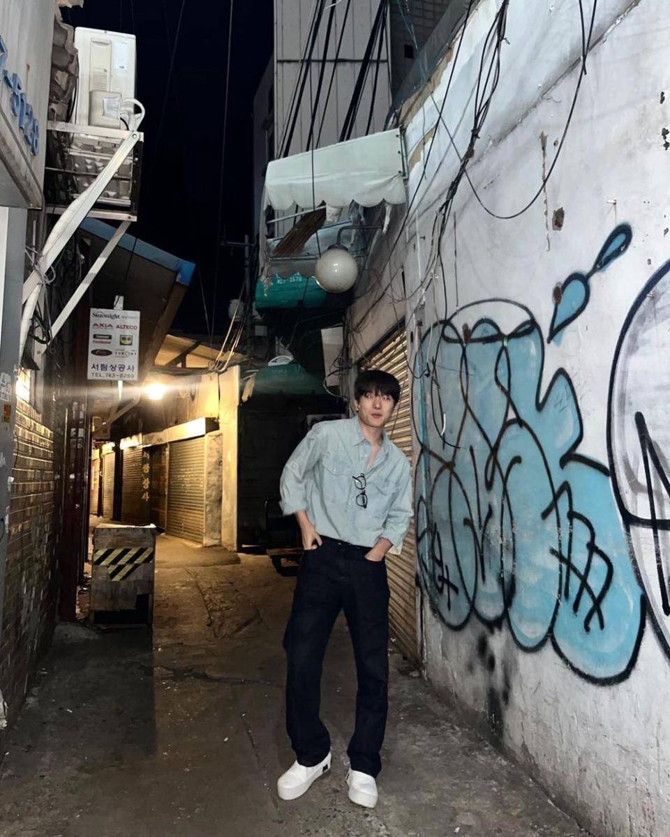 OOTD ala Choi Min Young (instagram.com/choi_minyeong)