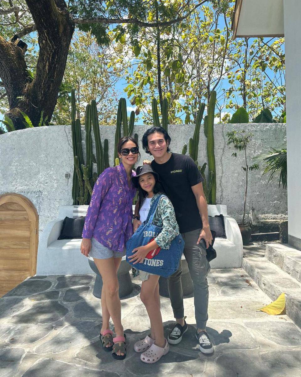 potret liburan keluarga Vino G Bastian dan Marsha Timothy (instagram.com/marshatimothy)