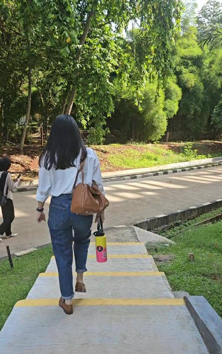 potret Dian Sastro yang kembali jadi dosen vokasi UI (instagram.com/therealdisastr)