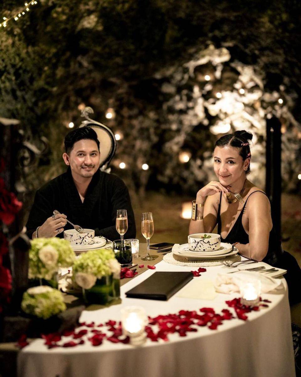 potret wedding anniversary Ryan Delon dan Sharena ke-10 (instagram.com/tail_wagging)