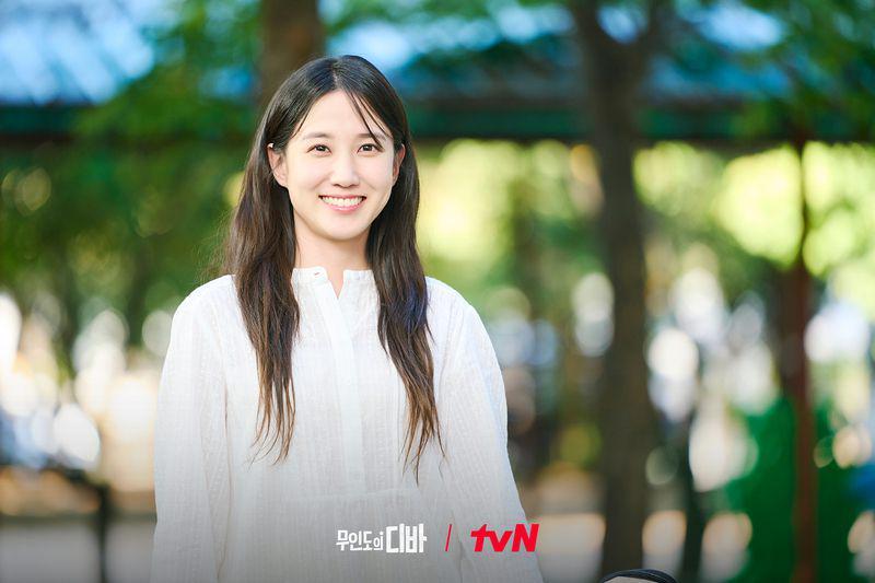 Park Eun Bin di Castaway Diva (twitter.com/CJnDrama)