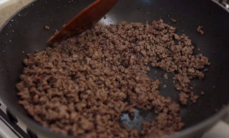 ilustrasi daging giling (YouTube.com/Aaron and Claire)