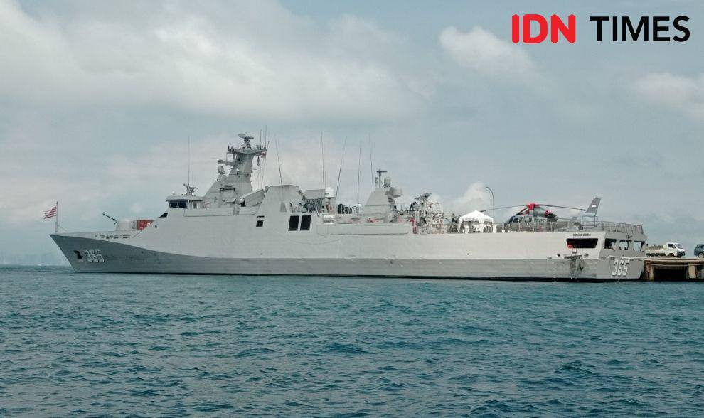 KRI Diponogoro 365 saat bersandar di Pangkalan Utama Angkatan Laut (Lantamal) IV Kota Batam (IDN Times / Putra Gema Pamungkas)
