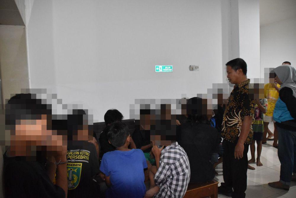 37 Anak Diamankan Satpol PP Usai Cegat dan Ikut Truk ke Madura