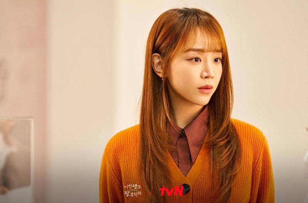 Shin Hye Sun di drama See You in My 19th Life (instagram.com/tvn_drama)