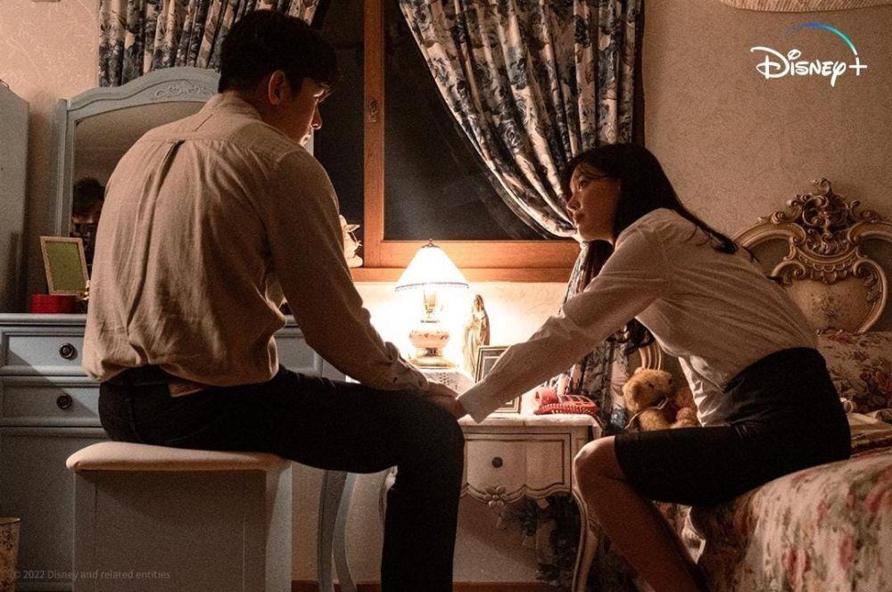 Ji Chang Wook dan Im Se Mi di The Worst of Evil (instagram.com/disneypluskr)