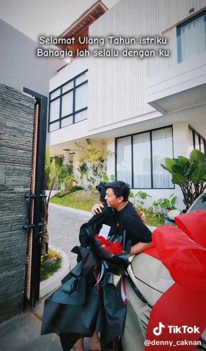 Kejutan ultah bella bonita (Tiktok.com/denny_caknan)