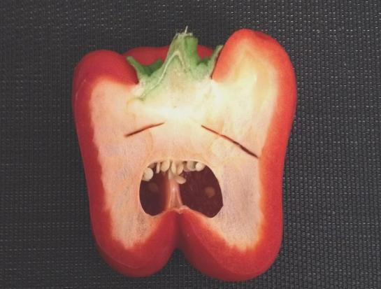 potret kocak paprika punya ekspresi (reddit.com/Laak)