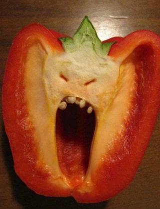 potret kocak paprika punya ekspresi (reddit.com/Theemuts)