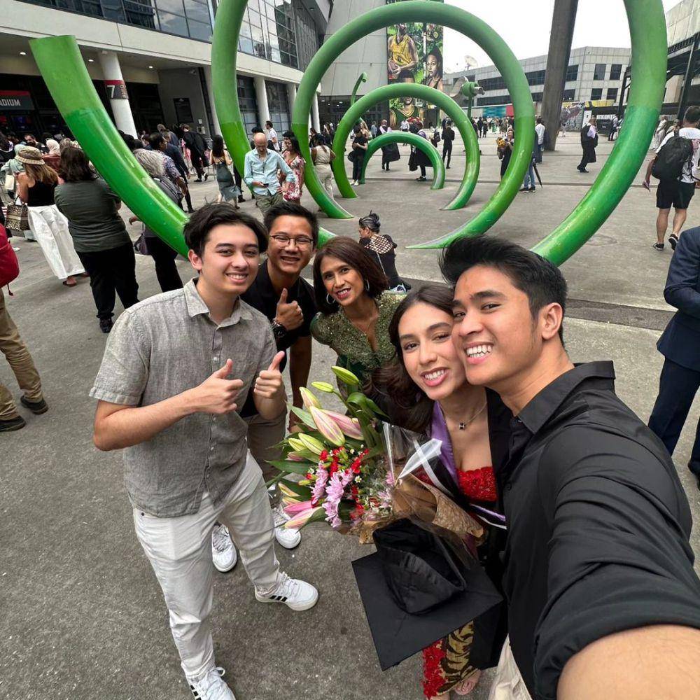momen wisuda Kiara McKenna (instagram.com/nuningmckenna)