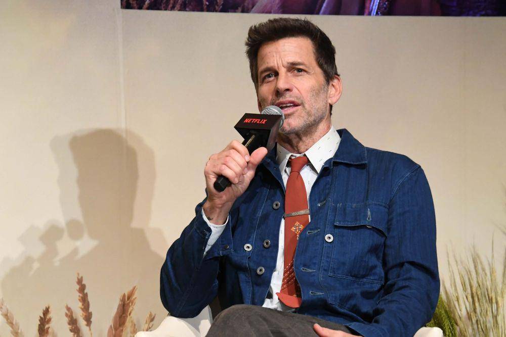 Zack Snyder di konferensi pers Rebel Moon — Part One: A Child of Fire di Jepang (11/12/2023) (dok. Netflix)