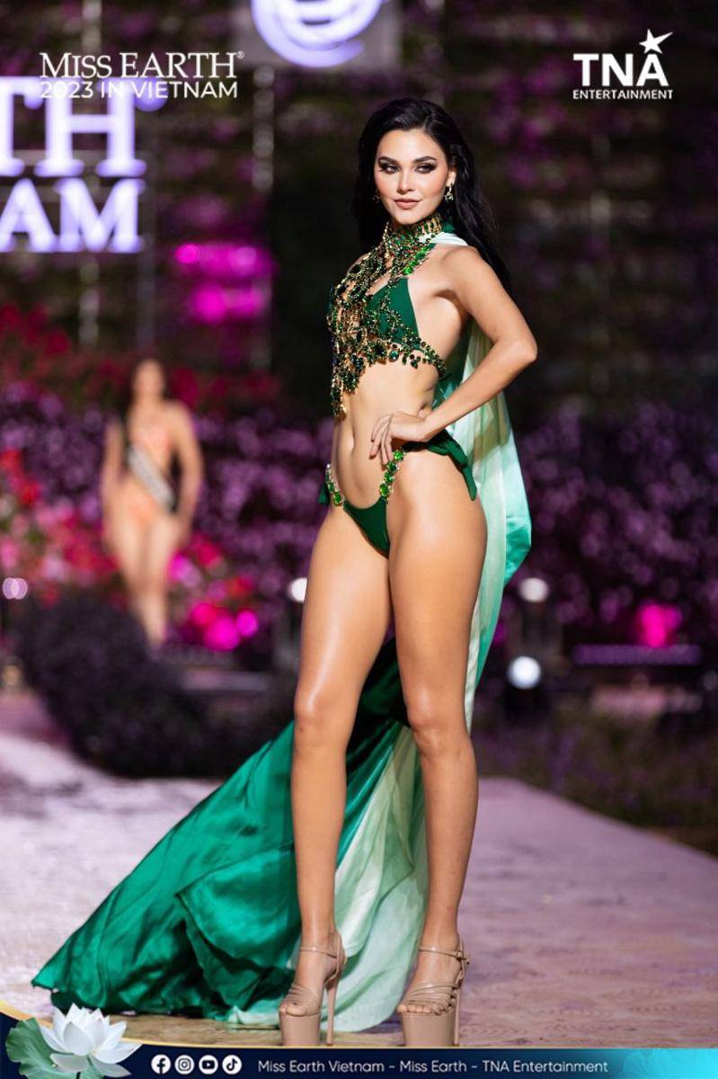Potret Wakil Amerika Latin di Sesi Swimsuit Preliminary Miss Earth 2023 (Facebook.com/Miss Earth)