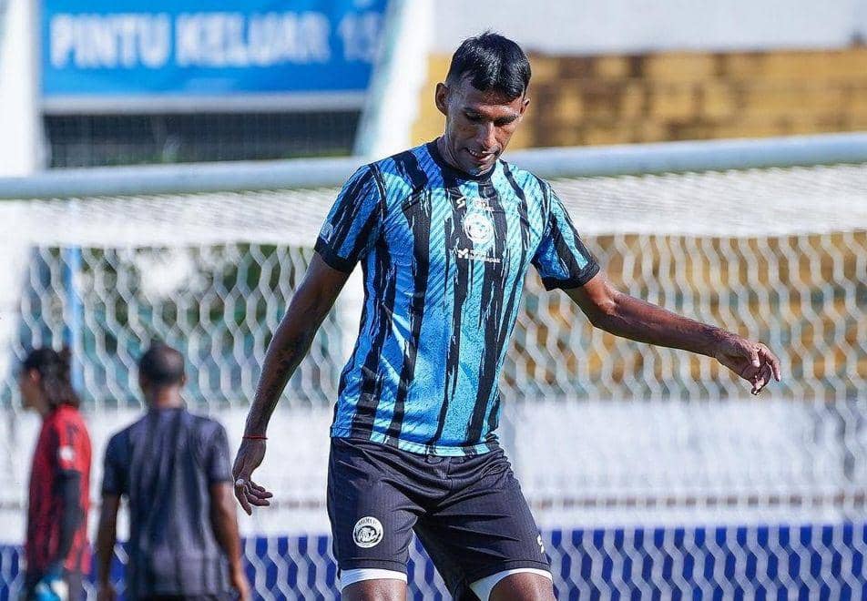 Striker Arema FC, Gilbert Alvarez saat sesi latihan. (Dok. Media Officer Arema FC)
