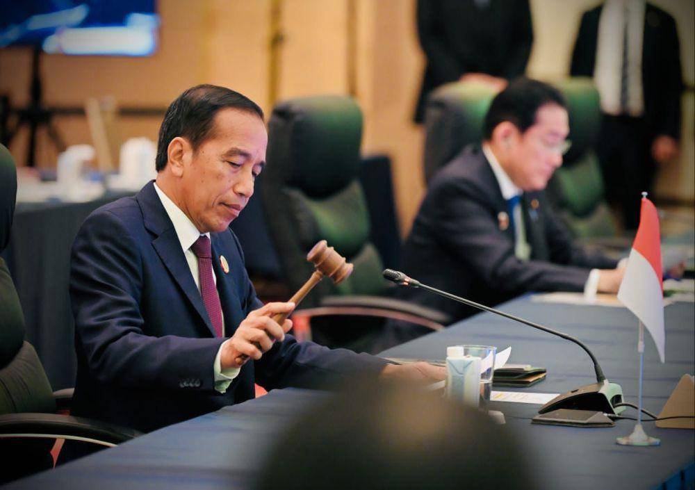Presiden Jokowi memimpin 4 agenda di KTT Perayaan 50 Tahun Hubungan Persahabatan dan Kerjasama ASEAN-Jepang, pada Minggu (17/12/2023) (dok. Sekretariat Presiden)