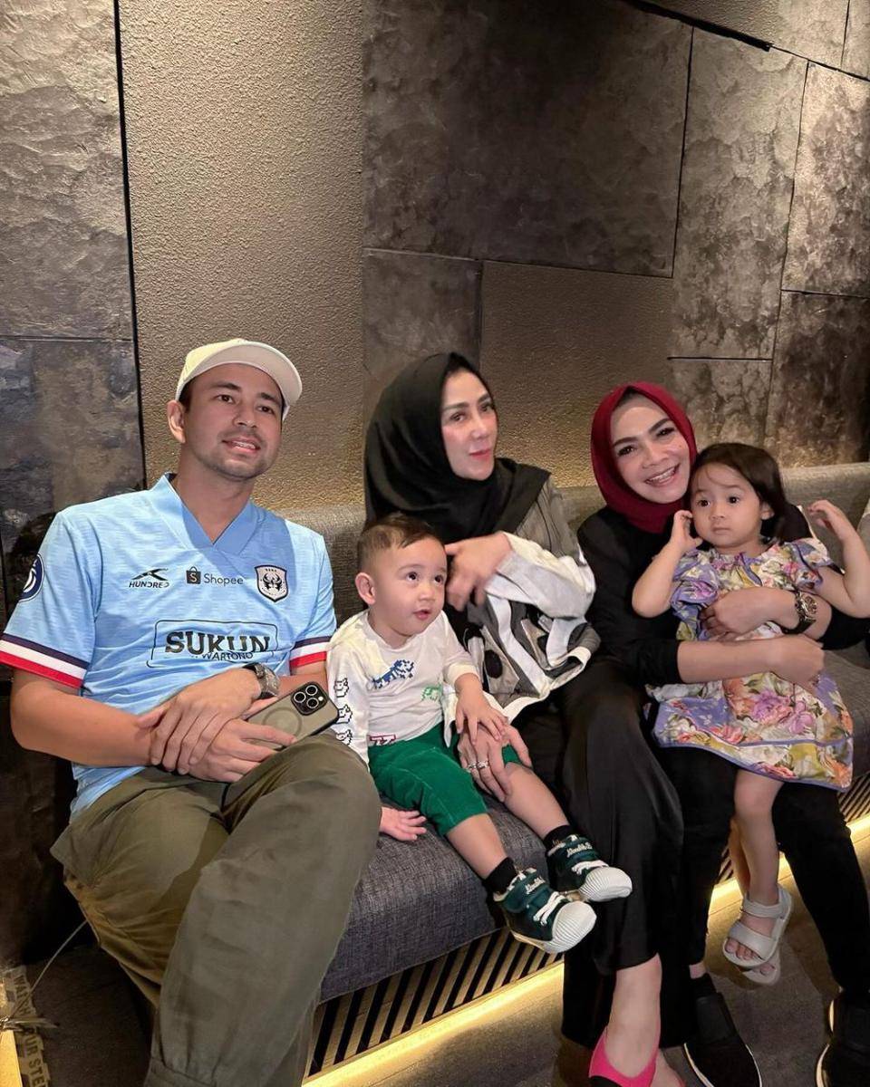 potret ulang tahun Mama Amy, instagram.com/rieta_amilia)